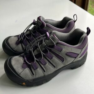 Keen Purple Hiking Water Sandal Shoe Womens 5